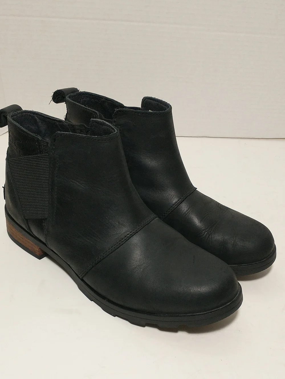 Sorel Emelie Chelsea Leather Waterproof Boot, Black, Women Size 9.5, Seam Sealed